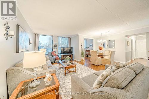 311 - 1540 Pickering Parkway, Pickering, ON - Indoor Photo Showing Living Room