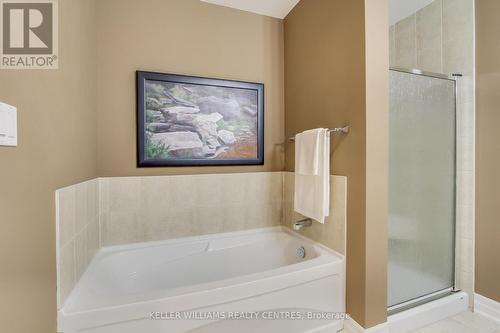 206 - 10 Ashton Road, Newmarket, ON - Indoor Photo Showing Bathroom