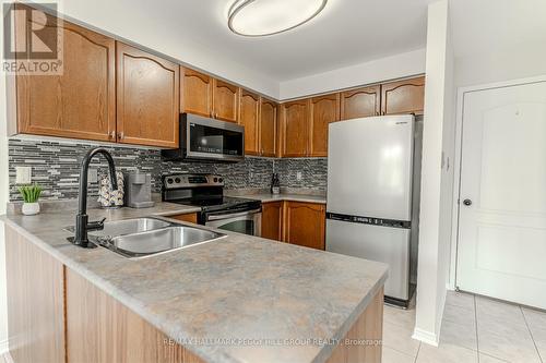 114 Maplewood Drive, Essa, ON - Indoor Photo Showing Kitchen With Double Sink