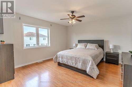 114 Maplewood Drive, Essa, ON - Indoor Photo Showing Bedroom