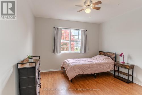 114 Maplewood Drive, Essa, ON - Indoor Photo Showing Bedroom