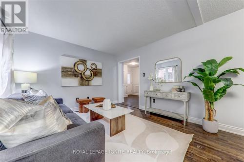 201 Sophia Road, Markham, ON - Indoor Photo Showing Bedroom