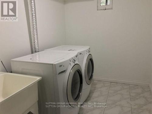 129 Crestwood Road, Vaughan, ON - Indoor Photo Showing Laundry Room