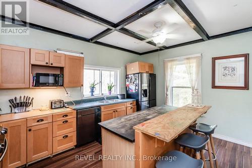 38 Richard Street, Tay, ON - Indoor Photo Showing Kitchen With Double Sink