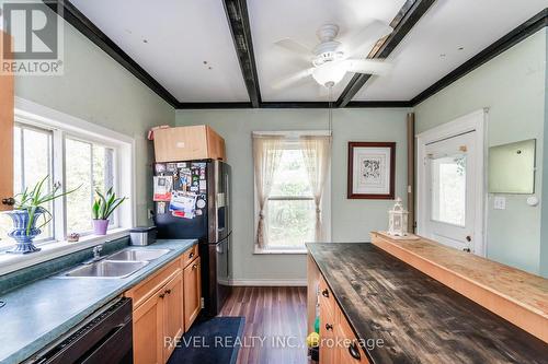 38 Richard Street, Tay, ON - Indoor Photo Showing Kitchen With Double Sink