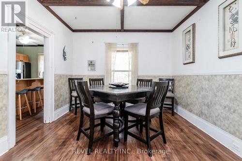 38 Richard Street, Tay, ON - Indoor Photo Showing Dining Room