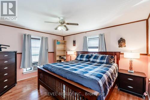 38 Richard Street, Tay, ON - Indoor Photo Showing Bedroom