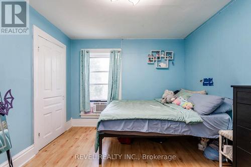 38 Richard Street, Tay, ON - Indoor Photo Showing Bedroom