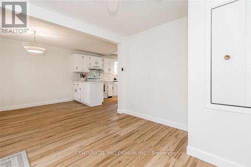 33 Niagara Street, Collingwood, ON - Indoor Photo Showing Kitchen