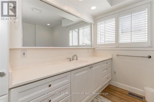 33 Niagara Street, Collingwood, ON - Indoor Photo Showing Bathroom