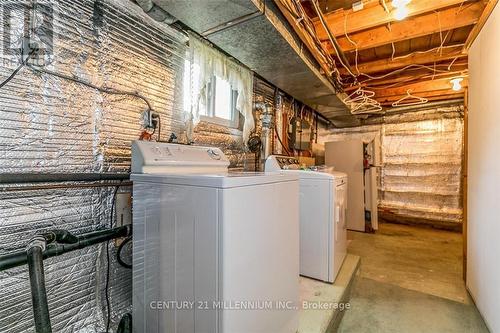 33 Niagara Street, Collingwood, ON - Indoor Photo Showing Laundry Room