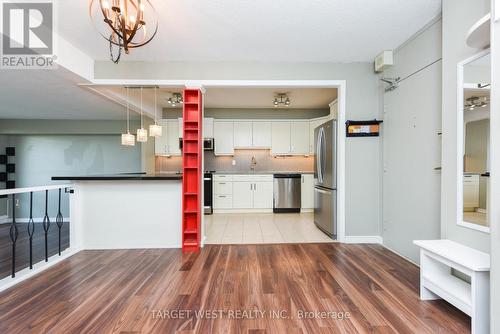 1304 - 240 Scarlett Road, Toronto, ON - Indoor Photo Showing Kitchen