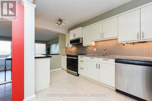 1304 - 240 Scarlett Road, Toronto, ON - Indoor Photo Showing Kitchen