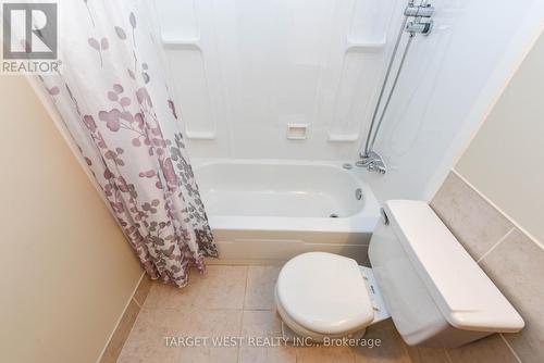 1304 - 240 Scarlett Road, Toronto, ON - Indoor Photo Showing Bathroom