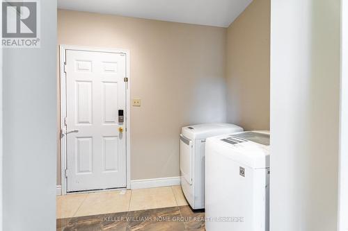 163 Moffatt Avenue, Brampton, ON - Indoor Photo Showing Laundry Room