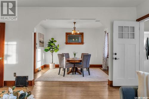 405 9Th Street E, Saskatoon, SK - Indoor Photo Showing Dining Room