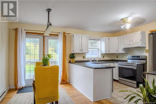 58 Honeysuckle Drive, Saint John, NB - Indoor Photo Showing Kitchen