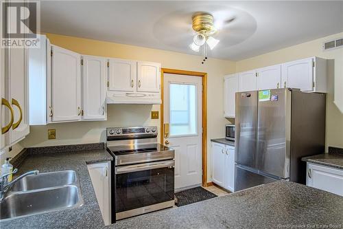 58 Honeysuckle Drive, Saint John, NB - Indoor Photo Showing Kitchen With Double Sink