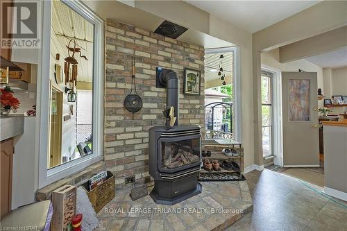 316 Culver Place, London, ON - Indoor With Fireplace