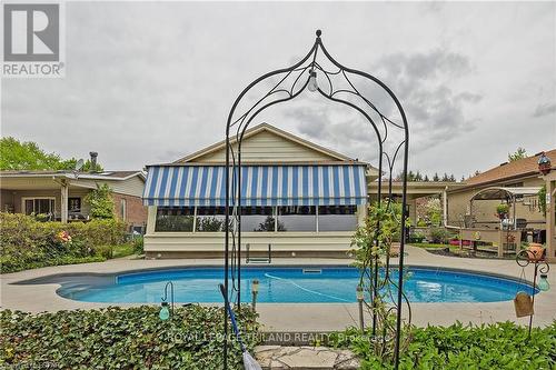 316 Culver Place, London, ON - Outdoor With In Ground Pool With Deck Patio Veranda