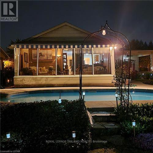 316 Culver Place, London, ON - Outdoor With In Ground Pool