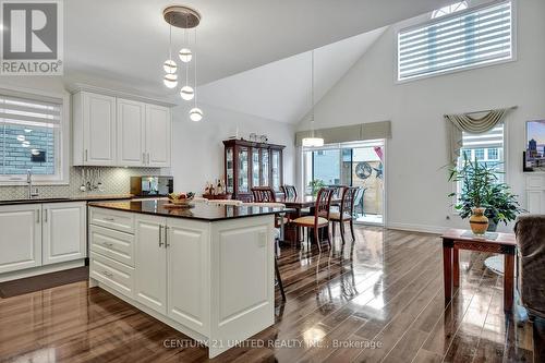 283 Noftall Gardens, Peterborough (Northcrest), ON - Indoor Photo Showing Kitchen With Upgraded Kitchen