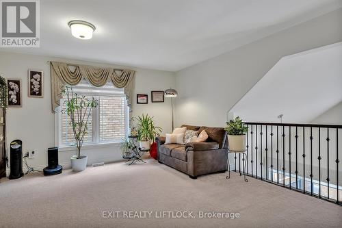 283 Noftall Gardens, Peterborough (Northcrest), ON - Indoor Photo Showing Other Room