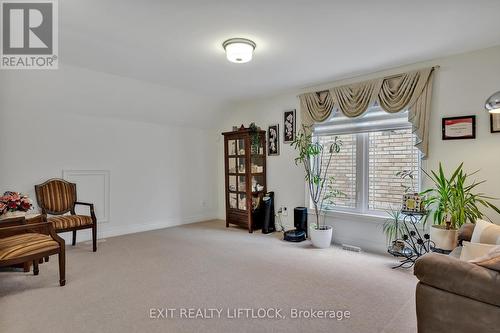 283 Noftall Gardens, Peterborough (Northcrest), ON - Indoor Photo Showing Other Room