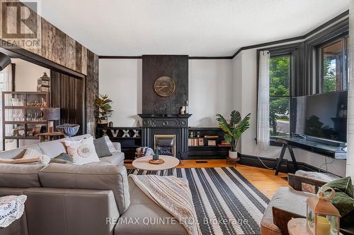 84 Robinson Street, Greater Napanee, ON - Indoor Photo Showing Living Room With Fireplace