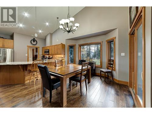 2202 Black Hawk Drive, Sparwood, BC - Indoor Photo Showing Dining Room