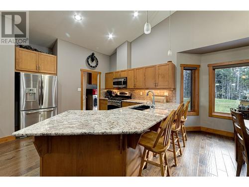 2202 Black Hawk Drive, Sparwood, BC - Indoor Photo Showing Kitchen With Stainless Steel Kitchen With Upgraded Kitchen