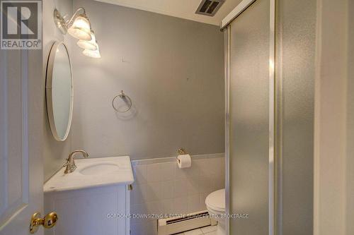 25 Riverside Drive, Kingston (Kingston East (Incl Cfb Kingston)), ON - Indoor Photo Showing Bathroom