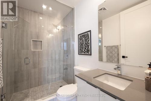 Ph 2404 - 120 Parliament Street, Toronto, ON - Indoor Photo Showing Bathroom