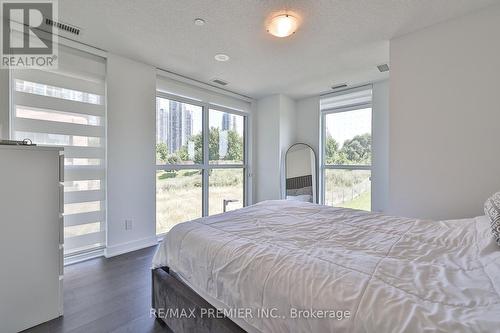 116 - 251 Manitoba Street S, Toronto, ON - Indoor Photo Showing Bedroom