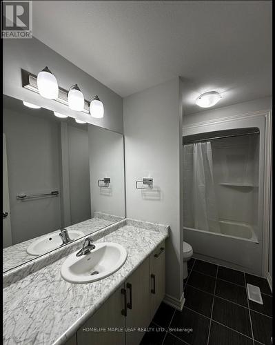 13 Riley Avenue E, Pelham, ON - Indoor Photo Showing Bathroom