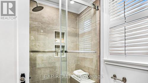 1036 Cedarwood Place, Burlington, ON - Indoor Photo Showing Bathroom