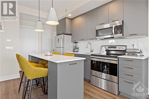 Kitchen - 929 Richmond Road Unit#1804, Ottawa, ON - Indoor Photo Showing Kitchen