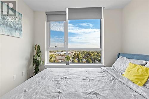 929 Richmond Road Unit#1804, Ottawa, ON - Indoor Photo Showing Bedroom