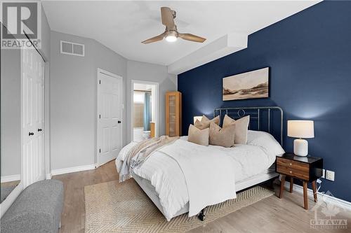 45 Lorne Avenue, Ottawa, ON - Indoor Photo Showing Bedroom