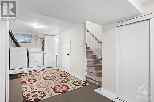 45 Lorne Avenue, Ottawa, ON - Indoor Photo Showing Laundry Room