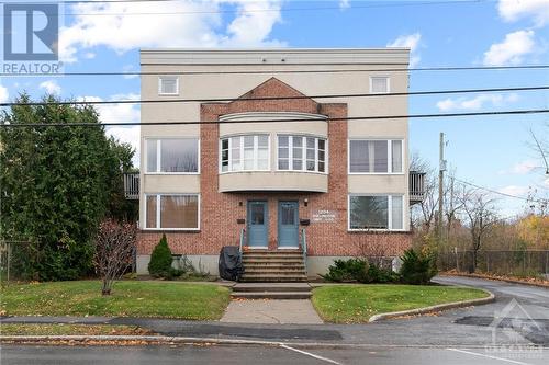 1204 Shillington Avenue Unit#13, Ottawa, ON - Outdoor With Facade