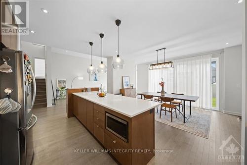 752 Wooler Place, Ottawa, ON - Indoor Photo Showing Kitchen With Upgraded Kitchen