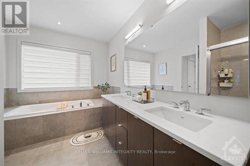 752 Wooler Place, Ottawa, ON - Indoor Photo Showing Bathroom