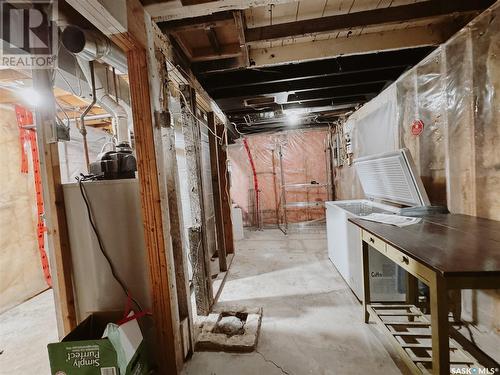 834 L Avenue N, Saskatoon, SK - Indoor Photo Showing Basement