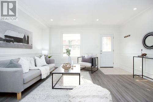 267 Jarvis Street, Oshawa (O'Neill), ON - Indoor Photo Showing Living Room