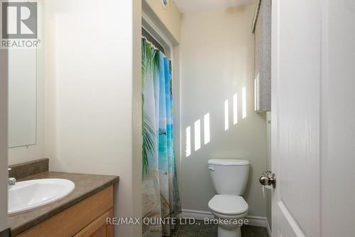 21 Gale Crescent, Belleville, ON - Indoor Photo Showing Bathroom