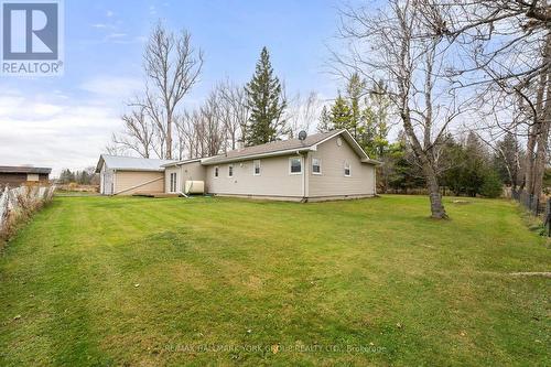 32805 Thorah Side Road, Brock, ON - Outdoor With Backyard