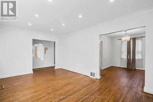 86 Steeles Avenue E, Markham, ON - Indoor Photo Showing Other Room