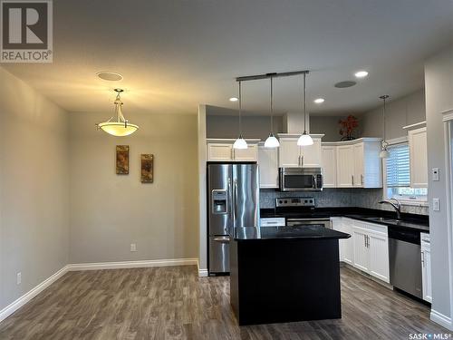 106 Atton Crescent, Saskatoon, SK - Indoor Photo Showing Kitchen