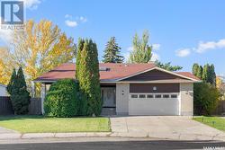 230 Highlands PLACE  Saskatoon, SK S7H 4Y5